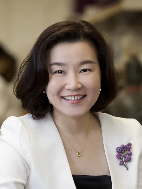 Headshot of Young-Shin Jun