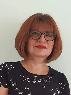 Professor Gita Sedghi