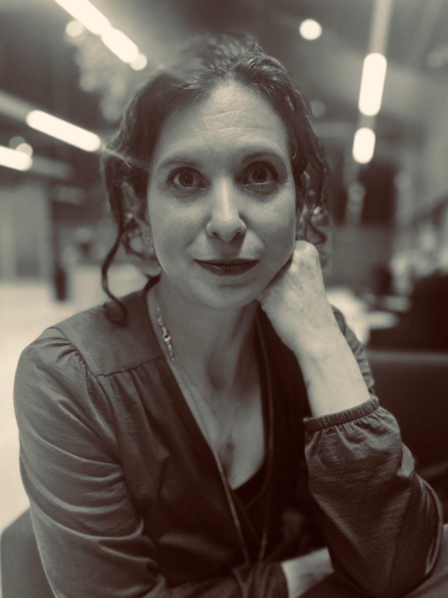 Professor Jennifer Leigh smiling for the camera