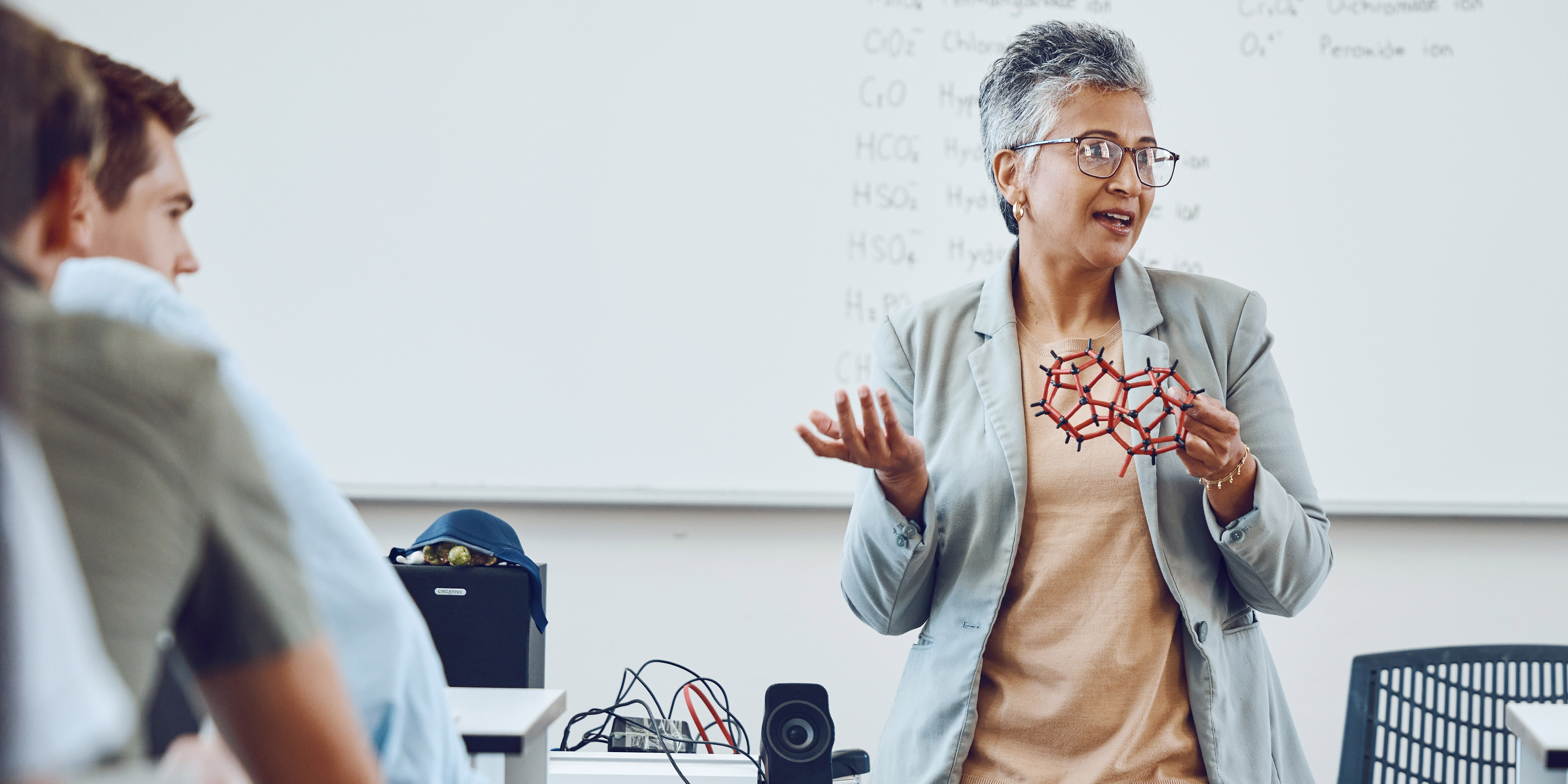 supporting-teachers-education-shutterstock_2239596947_wideshot supporting-teachers-education-shutterstock_2239596947_wideshot