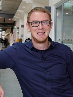 Dr Benjamin Schumann