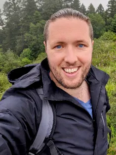 Dr Cameron Carpenter-Warren