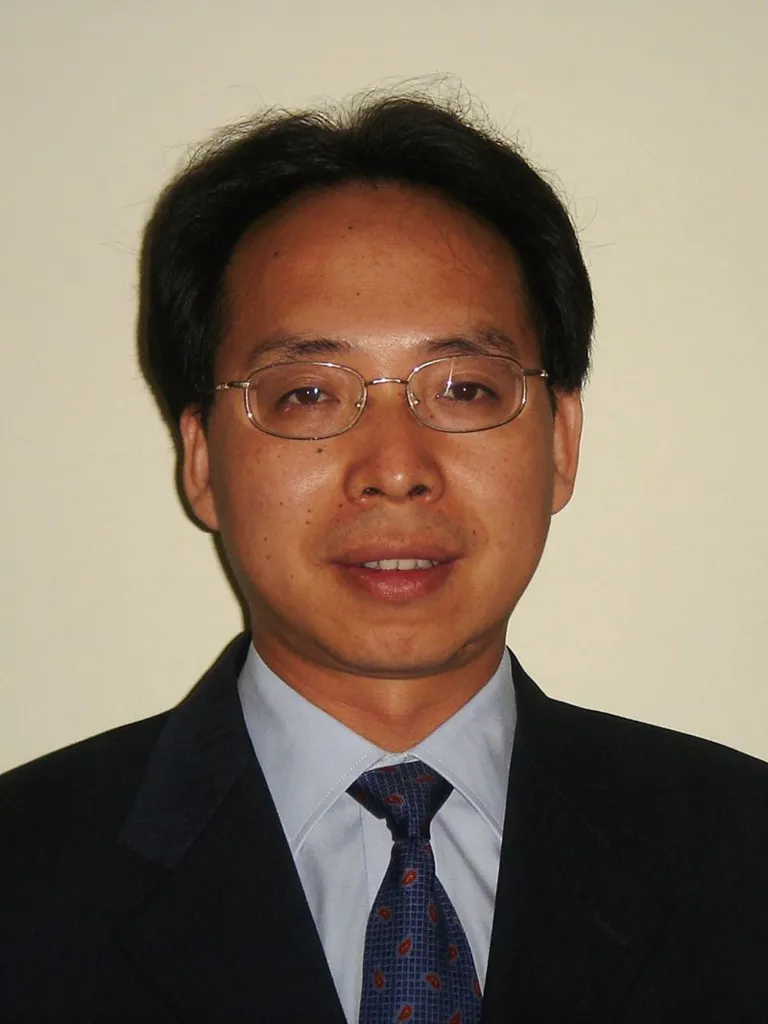 Zi-Chen Li